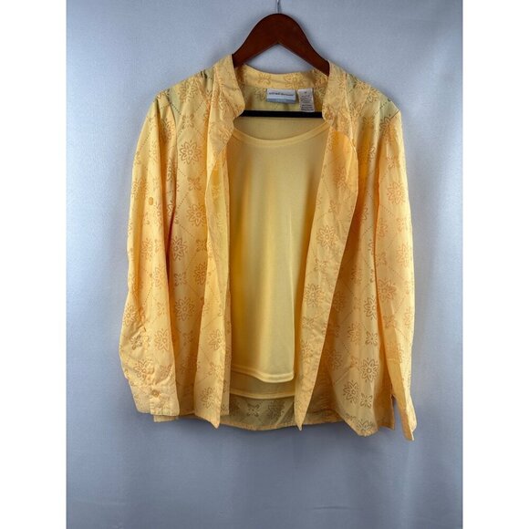 Alfred Dunner Petite 8P Yellow Floral Button-Up Blouse & Tank Top Set - Picture 1 of 6